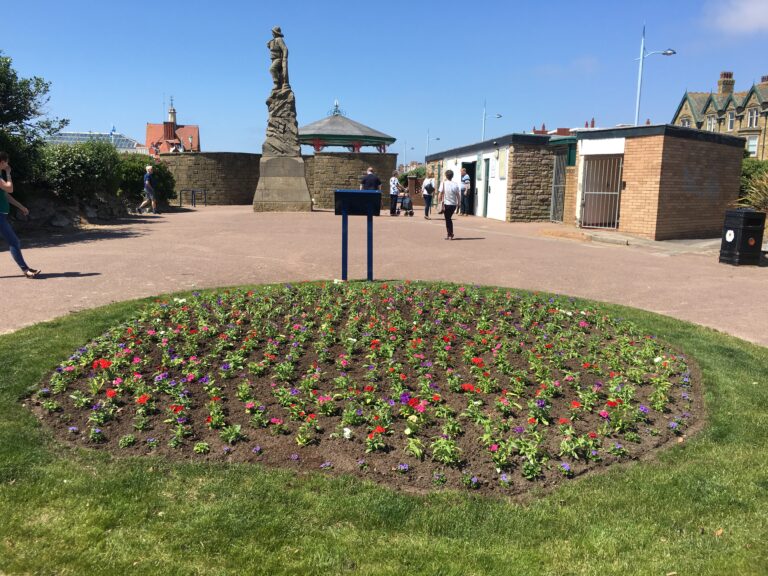 Memorial to Mexico Disaster at St Annes seafront